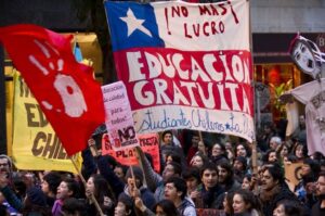 Confirman que el gobierno chileno de Boric condonará deudas estudiantiles